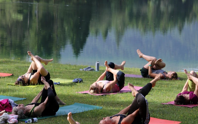 yoga_am_see2.jpg